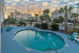 1429 N Waccamaw Dr. photo 4