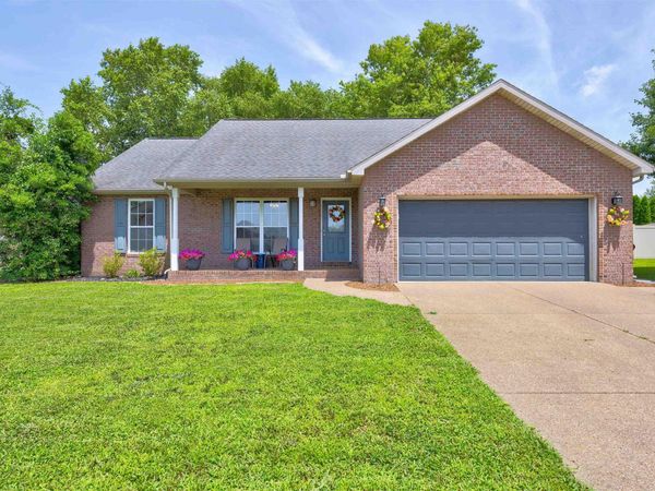 104 Southgate Drive, Newburgh, IN 47630