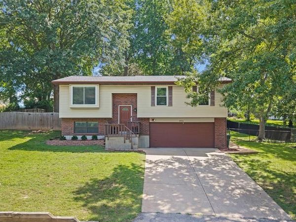 2834 Tommy Drive, Arnold, MO 63010