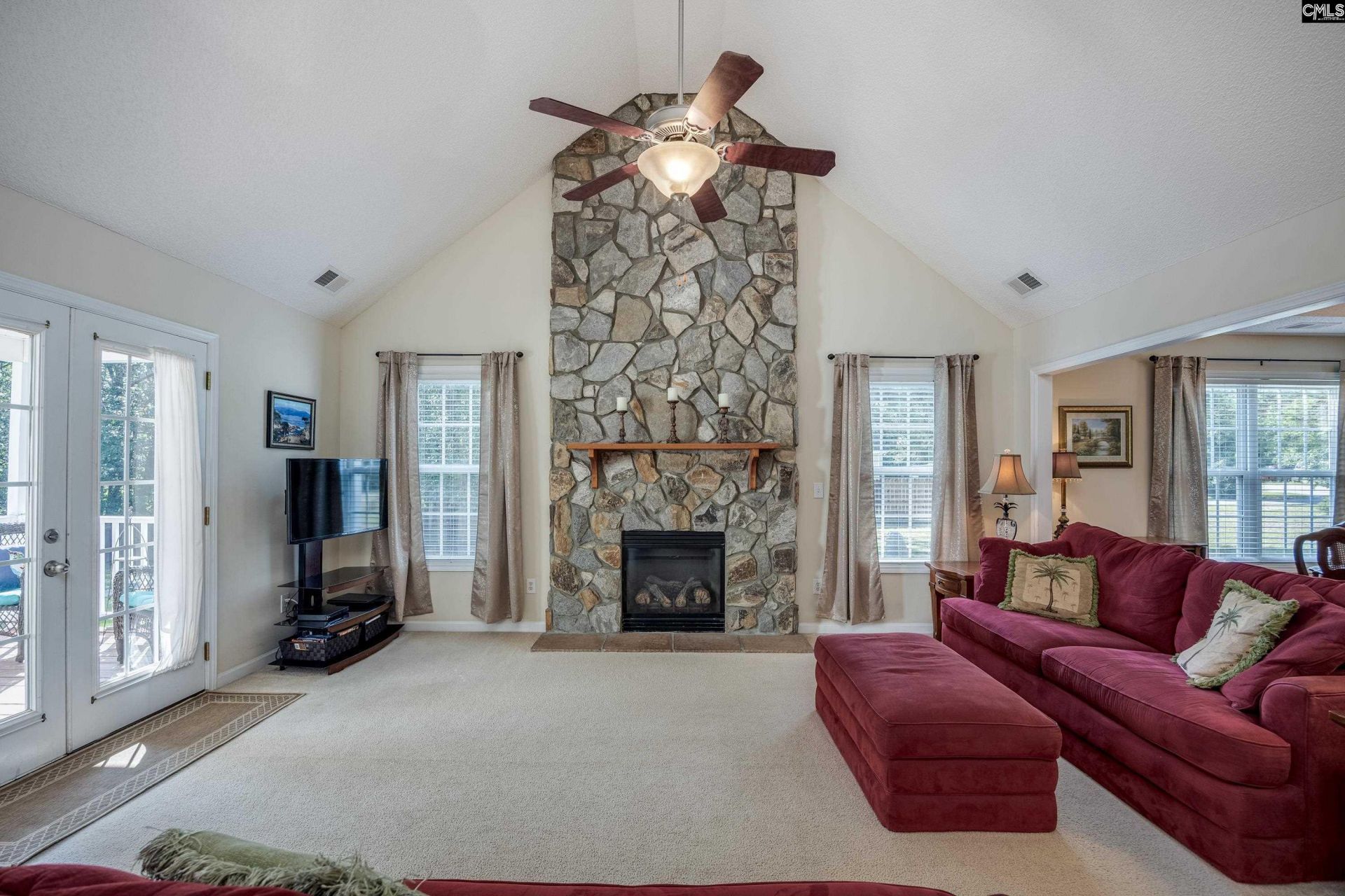 2032 Ridgeway Road  Photo 12