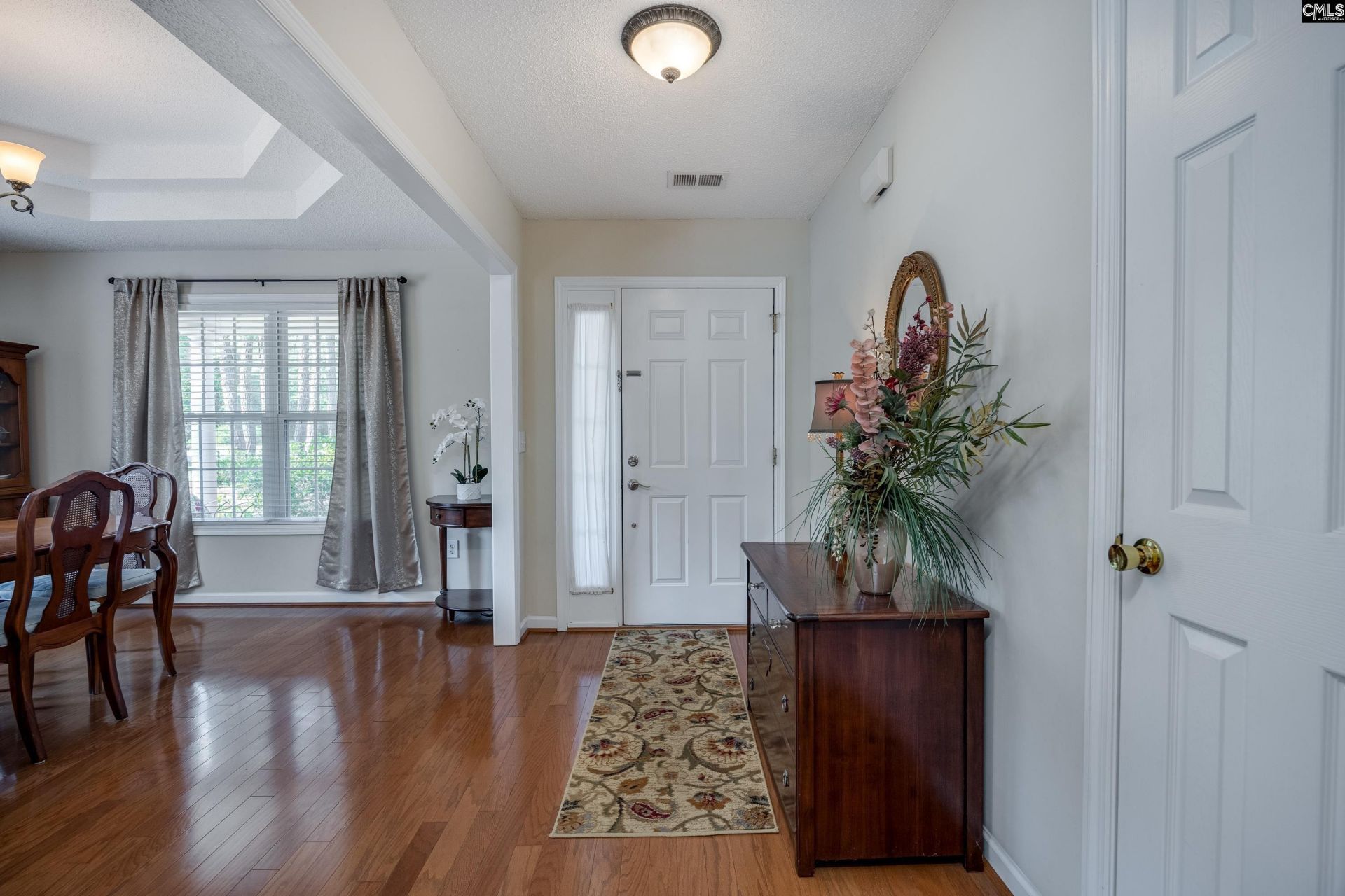2032 Ridgeway Road  Photo 5