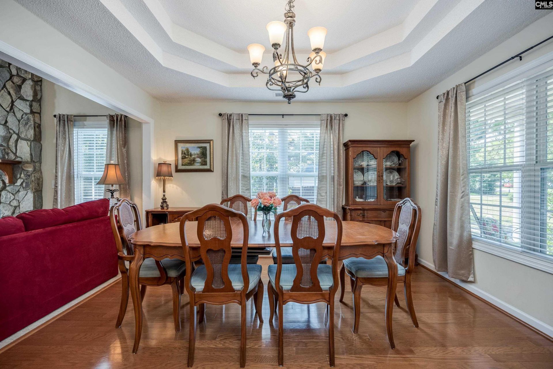 2032 Ridgeway Road  Photo 7
