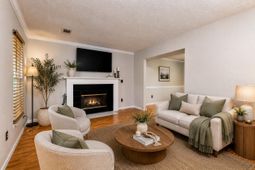 1406 Diamond Boulevard photo 4