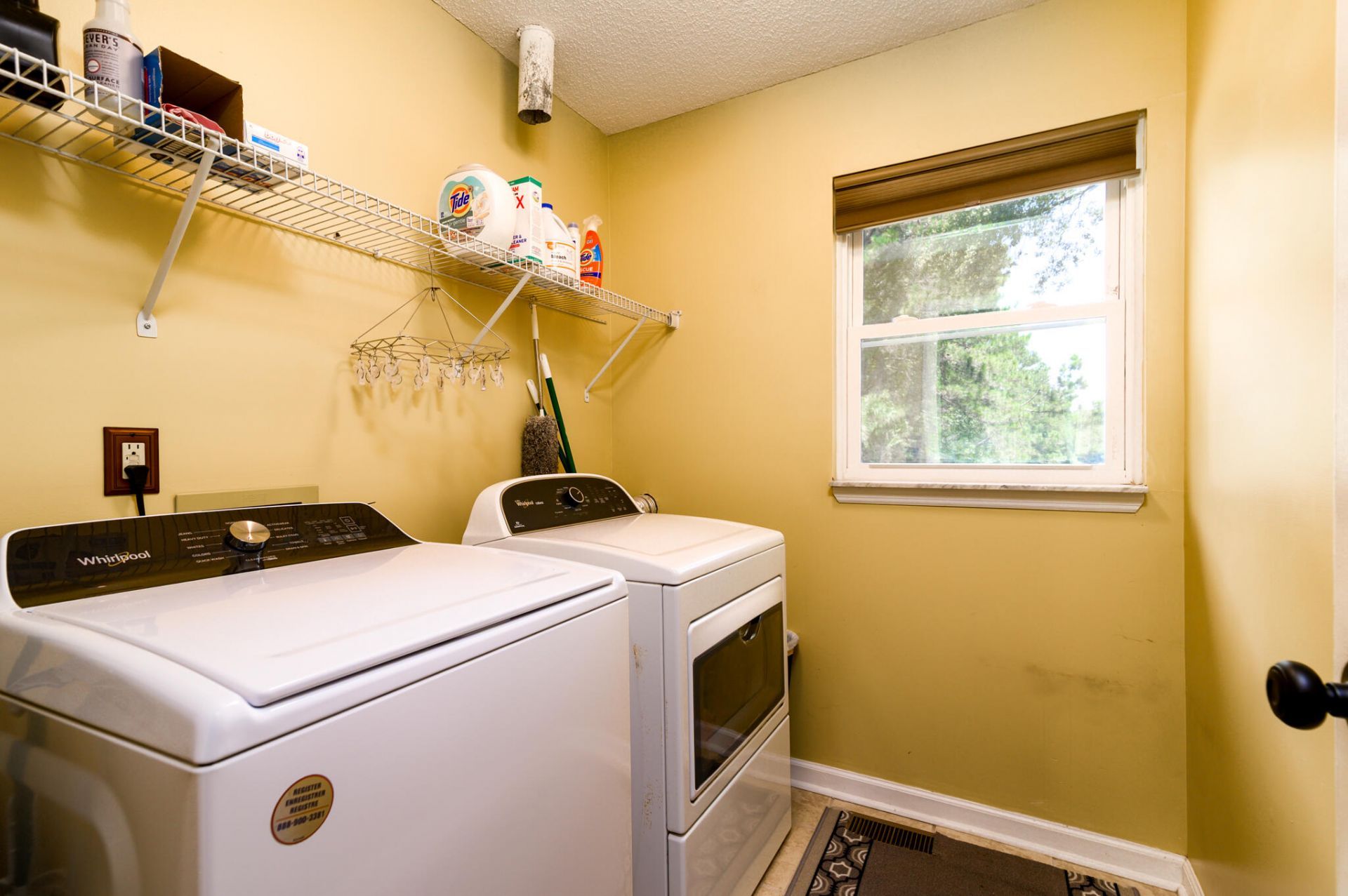 1406 Diamond Boulevard Photo 31