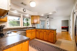 1406 Diamond Boulevard photo 4