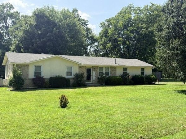 179 Gatone Dr , Hendersonville, TN 37075