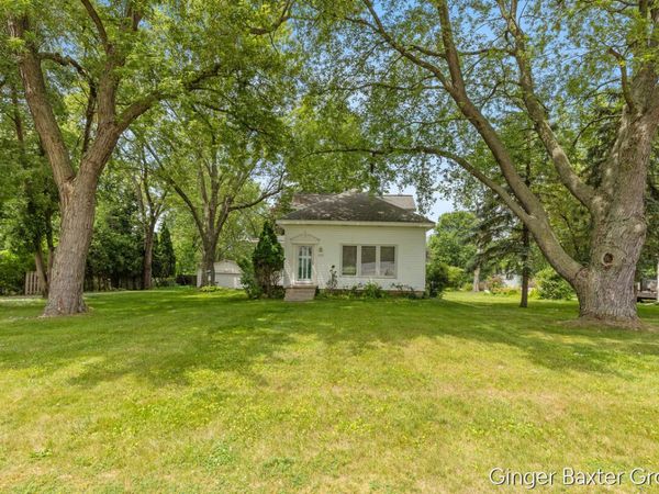 443 East Street, Coopersville, MI 49404