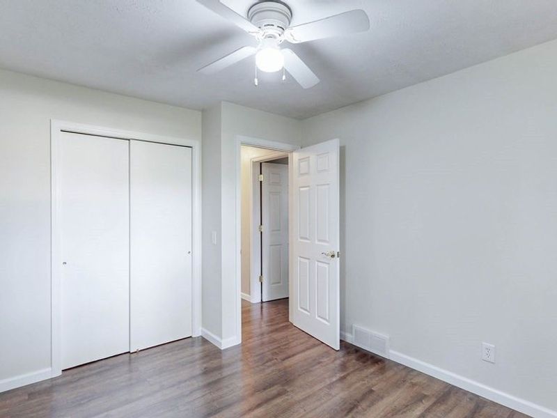 2045 Howard Street NE, Hartville, OH 44632 Photo 28