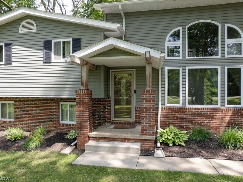 2045 Howard Street NE, Hartville, OH 44632 Photo 32
