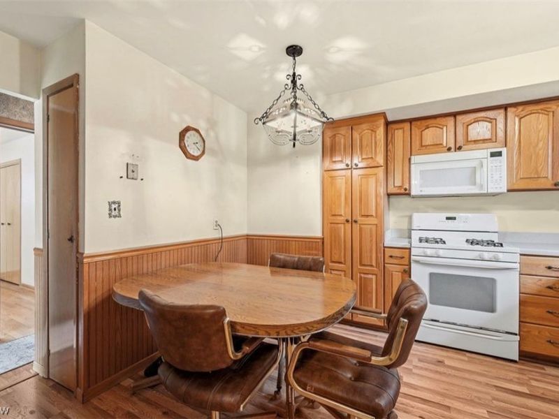 1771 Crestwood Road, Mayfield Heights, OH 44124 Photo 8