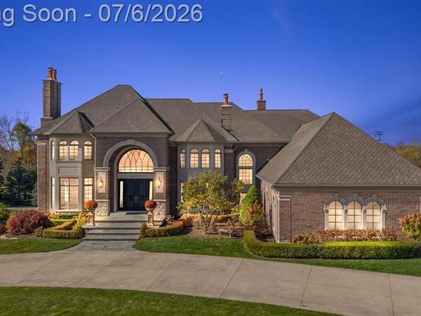 4650 Gatehouse Court, Oakland Twp, MI 48306