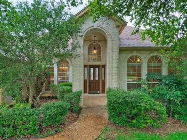 8703 Bluegrass DR, Austin, TX 78759