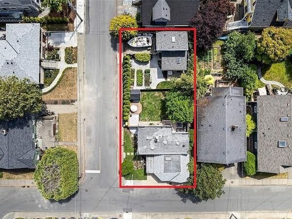 1779 Lillian Rd, Victoria, BC V8S 1L3