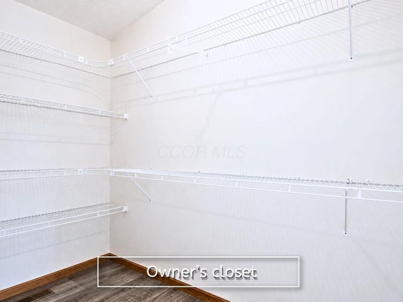 401 Lakeview Heights Drive, Howard, OH 43028 Photo 34