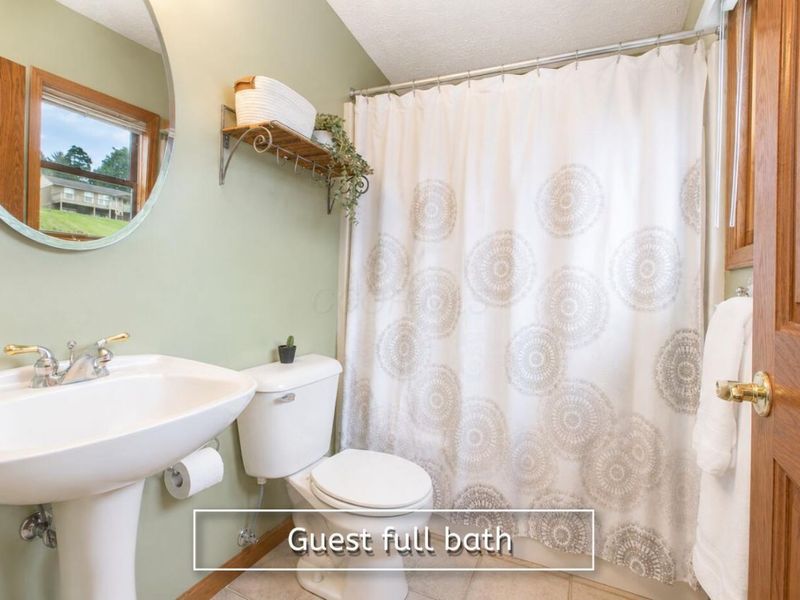 401 Lakeview Heights Drive, Howard, OH 43028 Photo 37