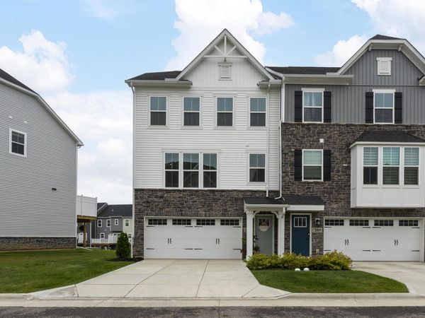 207 Via Veneto, Delaware, OH 43015