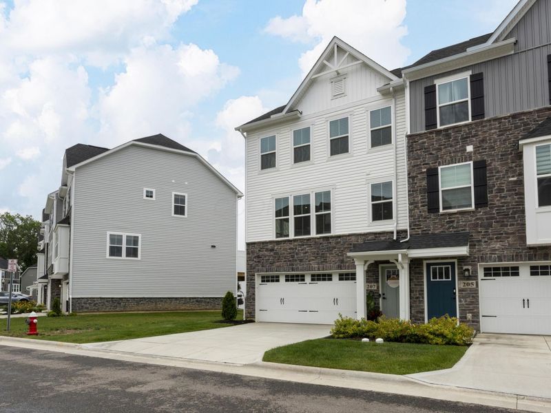 207 Via Veneto, Delaware, OH 43015 Photo 3