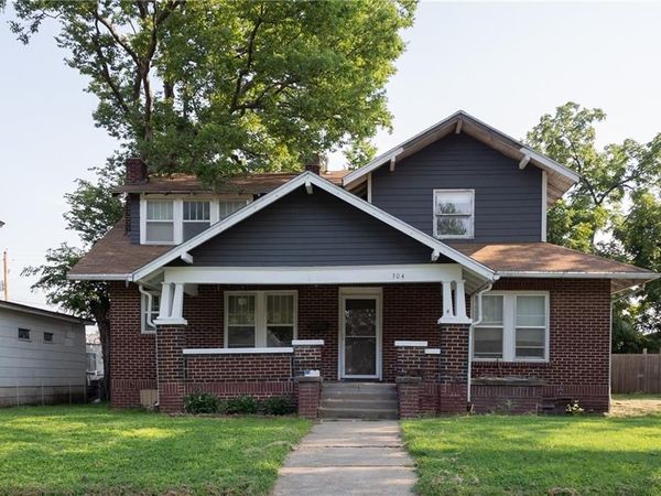 304 E 4th Street, Cherryvale, KS 67335