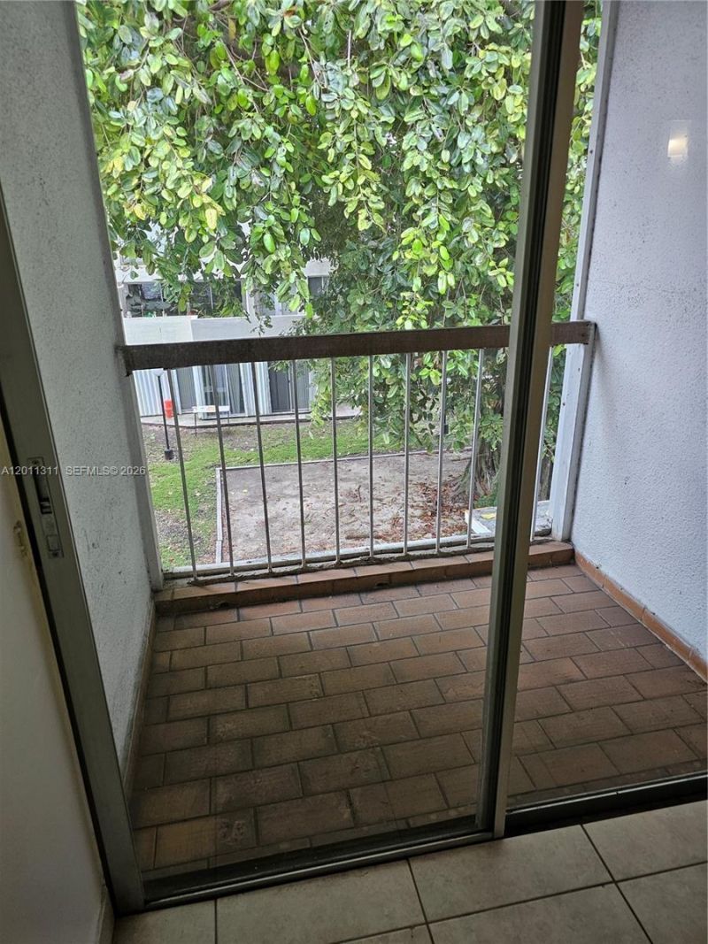 1912 SW 17th Ave , Unit 11, Miami, FL 33145 Photo