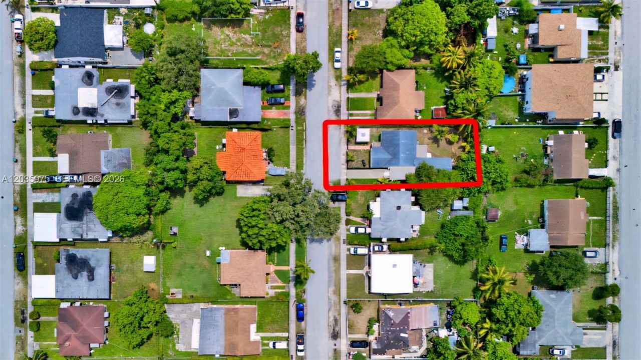 1042 NW 76th St , Miami, FL 33150 Photo