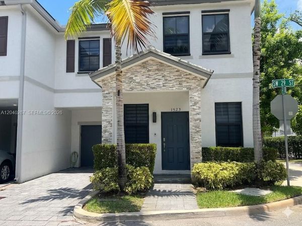 1523 SW 29th St, Unit 1523, Fort Lauderdale, FL 33315