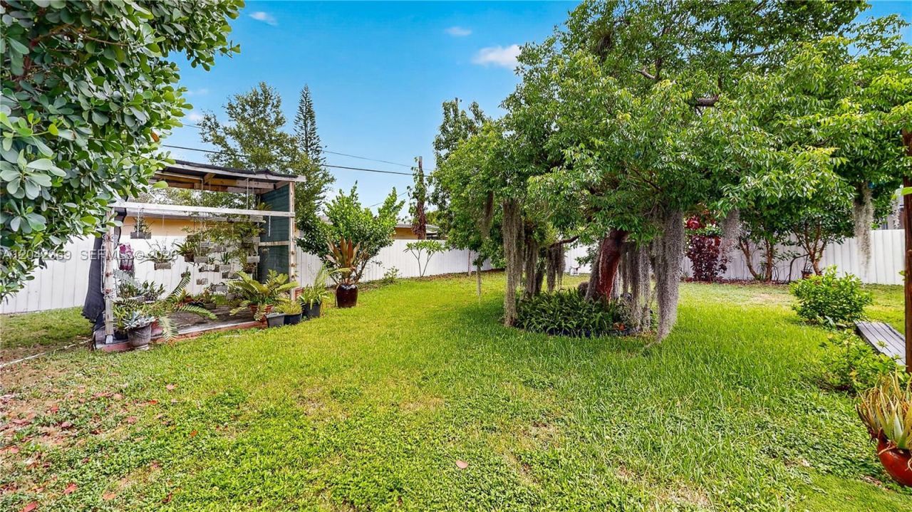 121 NE 18th St , Homestead, FL 33030 Photo
