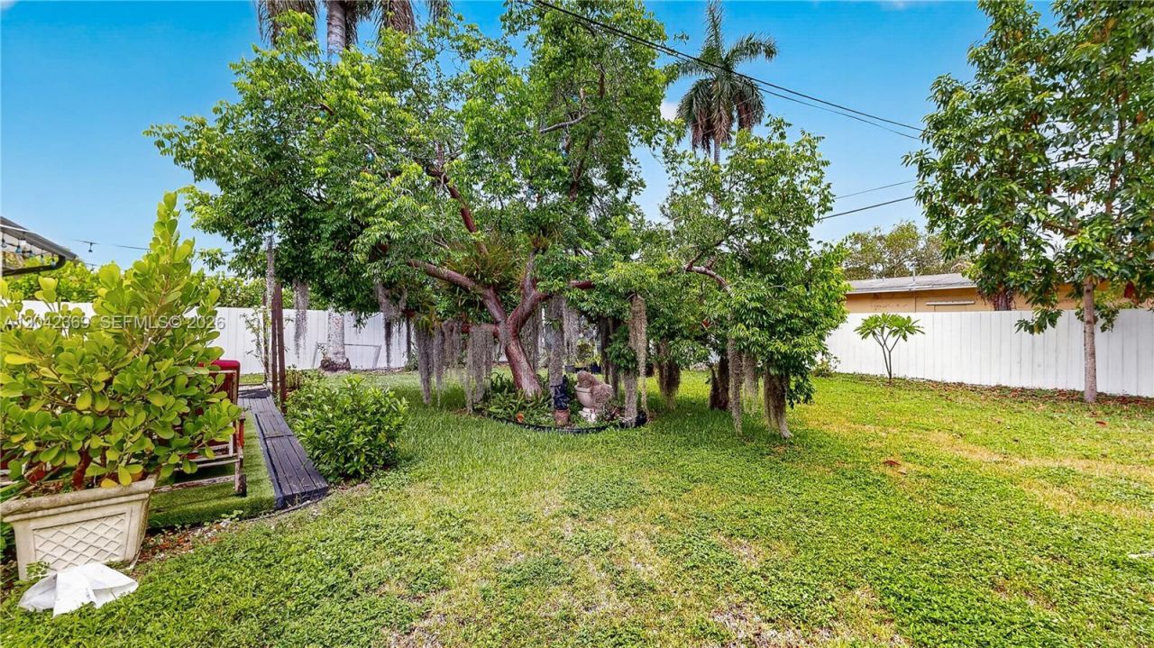 121 NE 18th St , Homestead, FL 33030 Photo