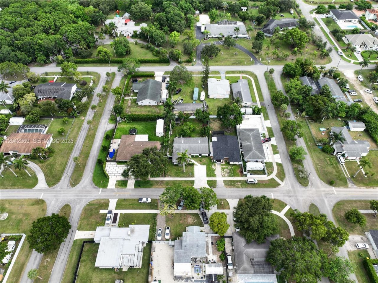 121 NE 18th St , Homestead, FL 33030 Photo