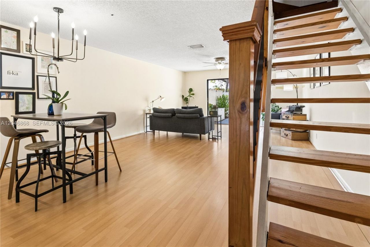 3050 S Oakland Forest Dr, Unit 2008, Oakland Park, FL 33309 Photo