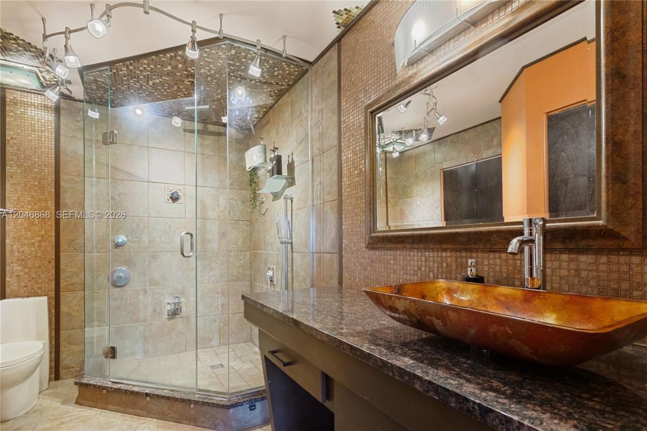3050 S Oakland Forest Dr, Unit 2008, Oakland Park, FL 33309 Photo