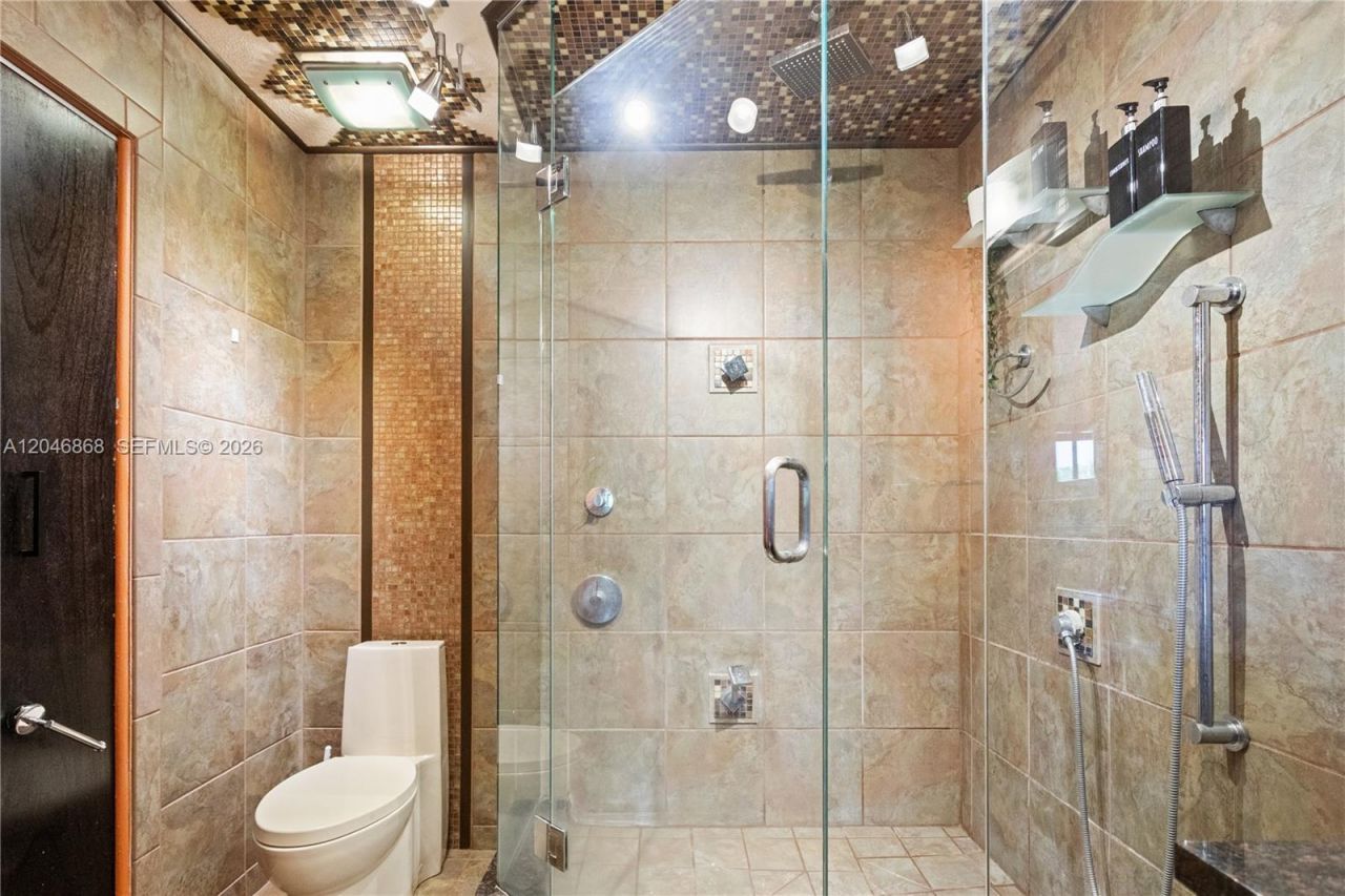 3050 S Oakland Forest Dr, Unit 2008, Oakland Park, FL 33309 Photo