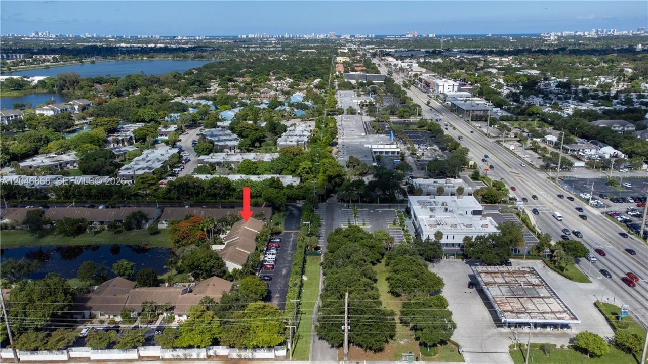 3050 S Oakland Forest Dr, Unit 2008, Oakland Park, FL 33309 Photo