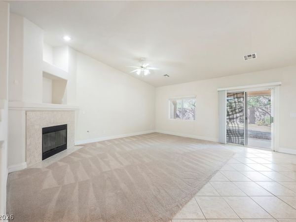 2467 Vegas Vic Street , Henderson, NV 89002
