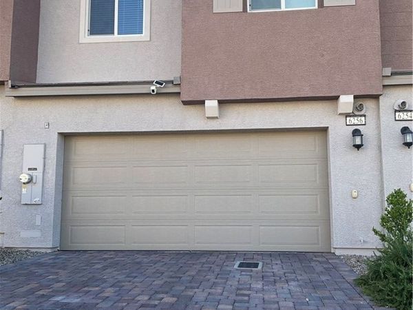 6256 Foxes Dale Street , Las Vegas, NV 89166