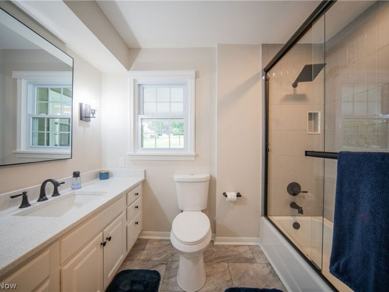 4564 Larkspur Lane, Bath, OH 44333 Photo 14