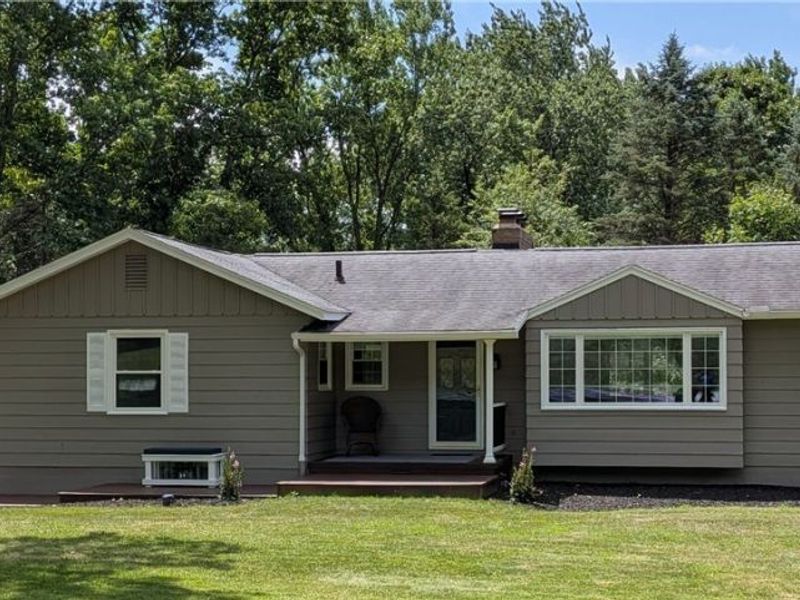 4564 Larkspur Lane, Bath, OH 44333 Photo 2