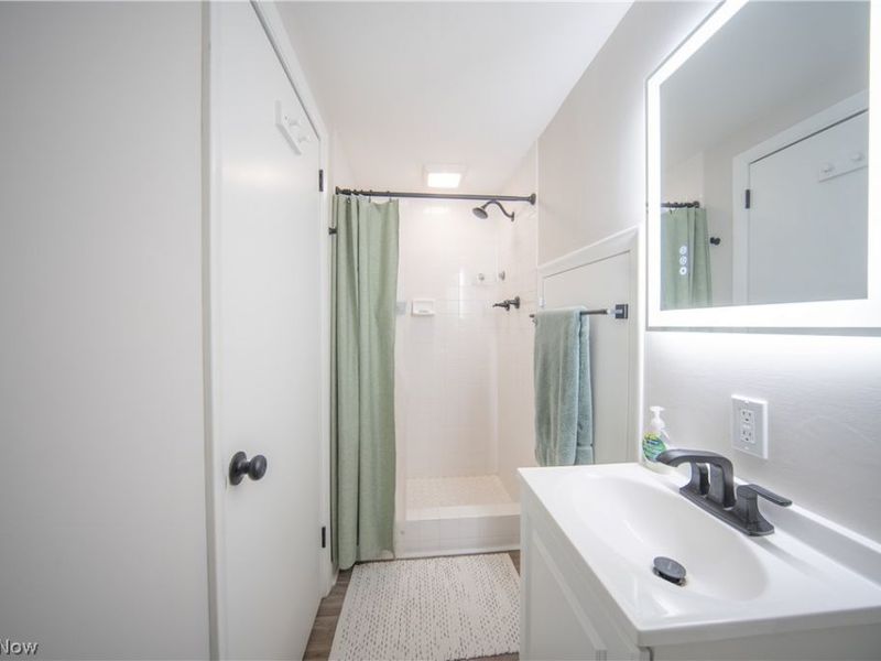 4564 Larkspur Lane, Bath, OH 44333 Photo 30