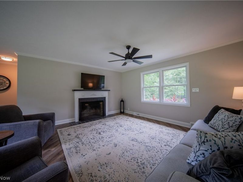 4564 Larkspur Lane, Bath, OH 44333 Photo 8