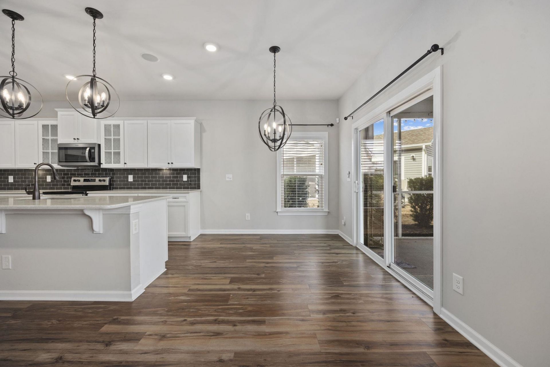 209 Angel Wing Dr. Photo 15