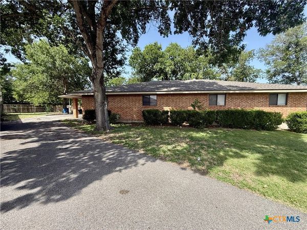 705 Woodcrest Circle, New Braunfels, TX 78130