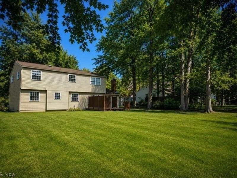 8900 Briarbrook Drive NE, Warren, OH 44484 Photo 2