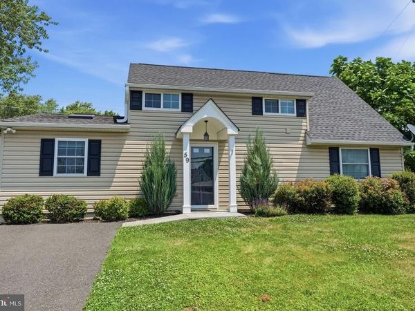 59 IROQUOIS ROAD , LEVITTOWN, PA 19057