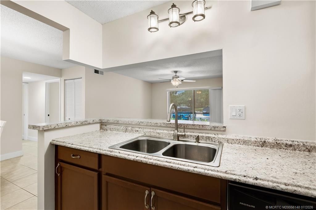 2500 SE Anchorage Cove , Unit D1, Port Saint Lucie, FL 34952 Photo