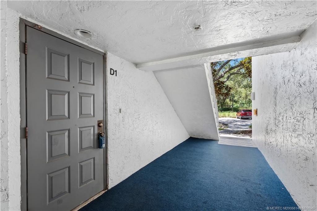 2500 SE Anchorage Cove , Unit D1, Port Saint Lucie, FL 34952 Photo