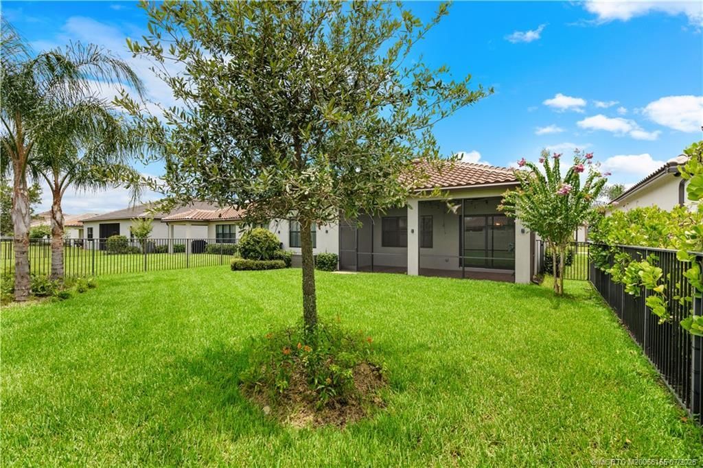 518 SE Crathes Street , Port Saint Lucie, FL 34984 Photo