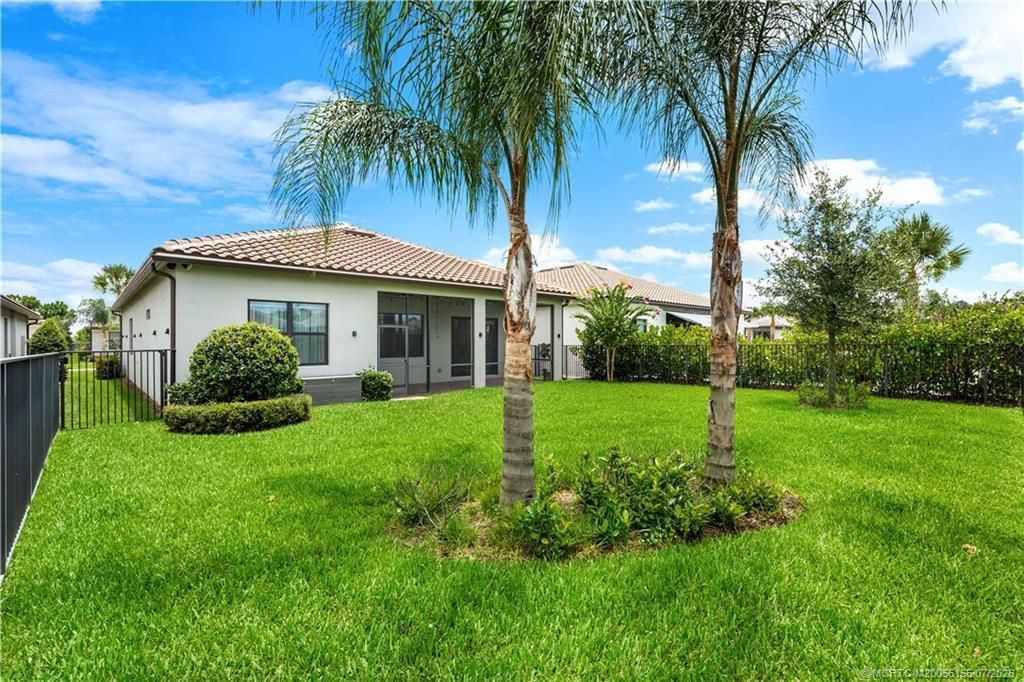 518 SE Crathes Street , Port Saint Lucie, FL 34984 Photo