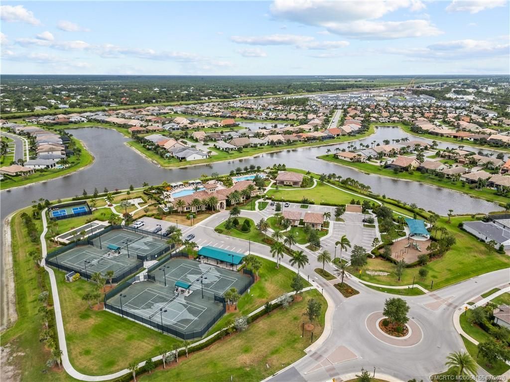 518 SE Crathes Street , Port Saint Lucie, FL 34984 Photo