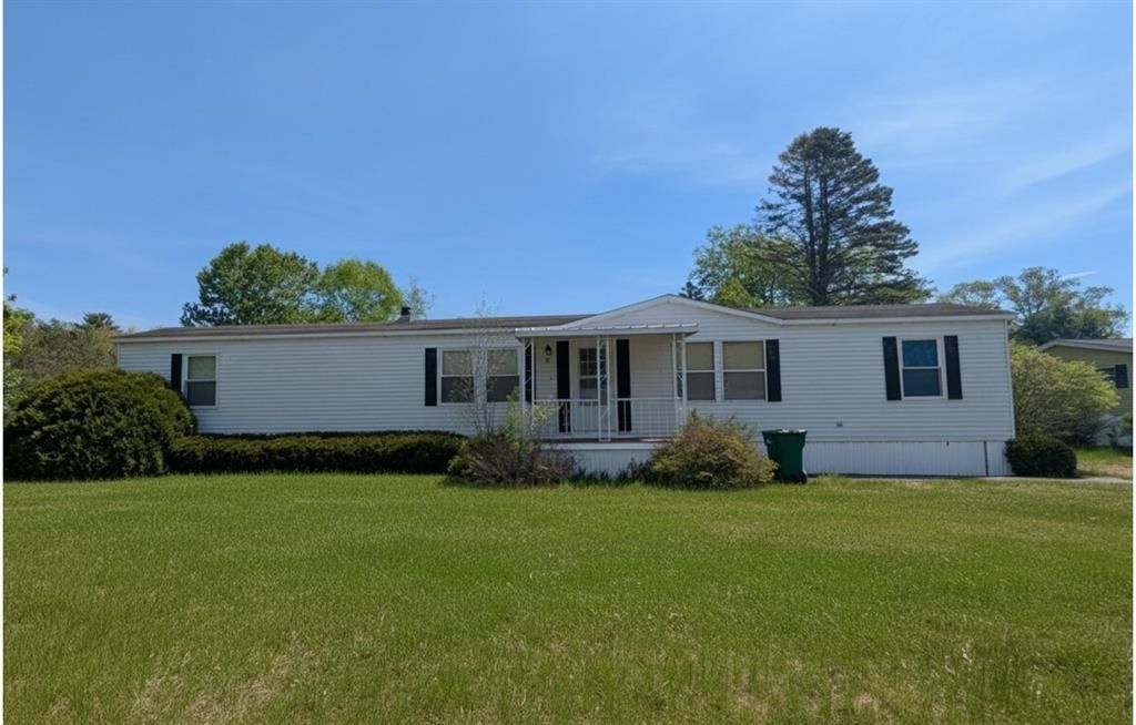 32 Skyline Drive, Rochester, NH 03867 Main Photo