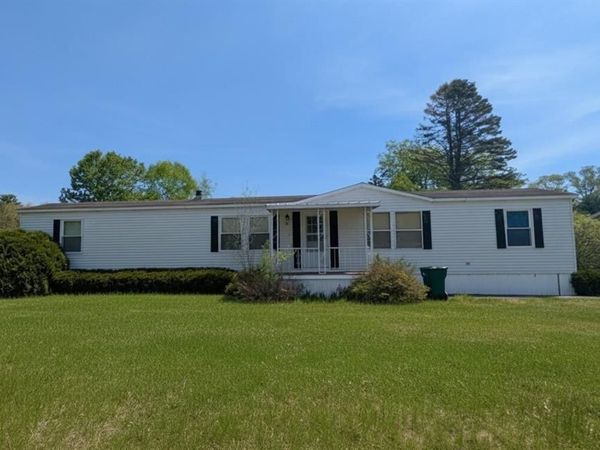 32 Skyline Drive, Rochester, NH 03867