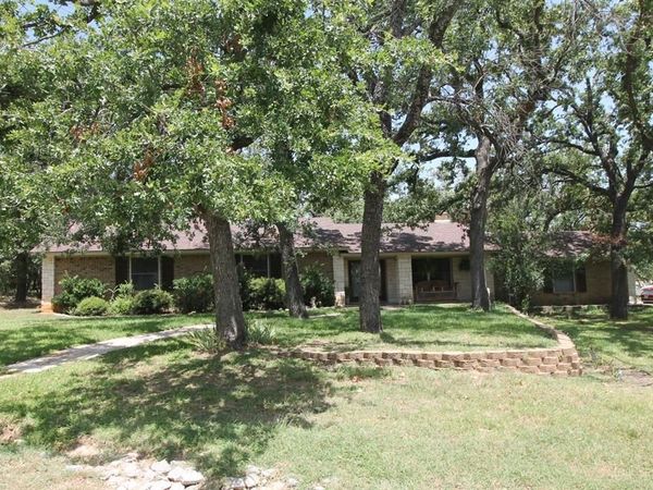 600 Runaway Bay Drive, Runaway Bay, TX 76426
